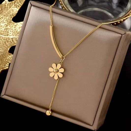COLLIER PENDENTIF FLEUR